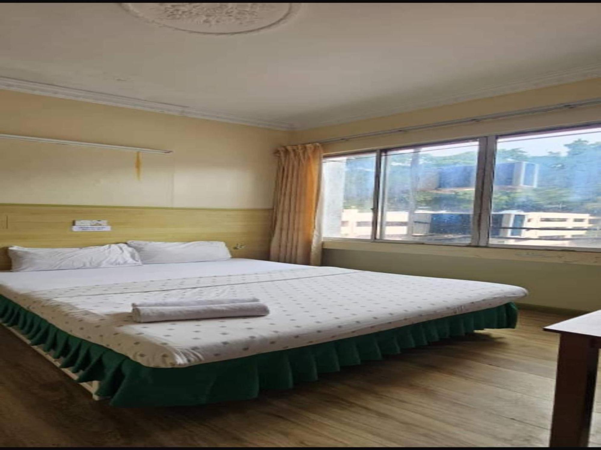 Oyo 90979 Sianglory Inn Kota Kinabalu Exterior foto